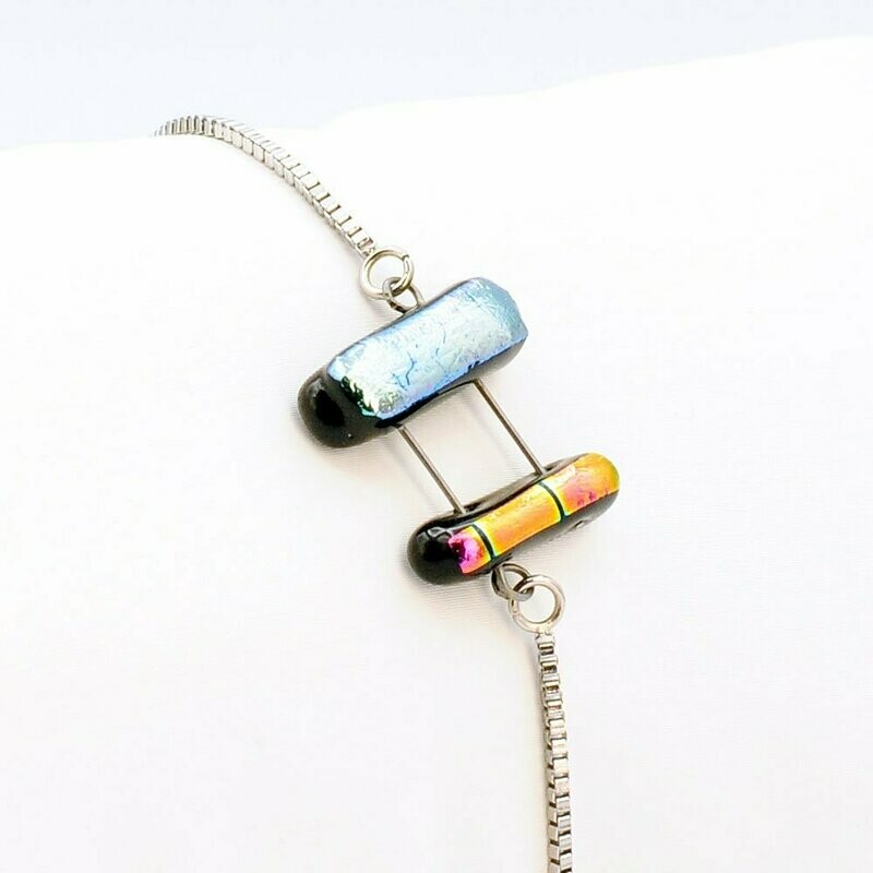 Bracelet fil carré