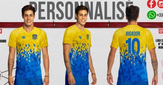 Lote de 14 camisetas, de las cuales 1 de manga larga (sin pantalones cortos ni calcetines).