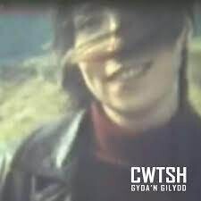 CWTSH - Gyda'n Gilydd