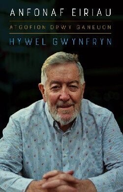 Anfonaf Eiriau  -  Hywel Gwynfryn