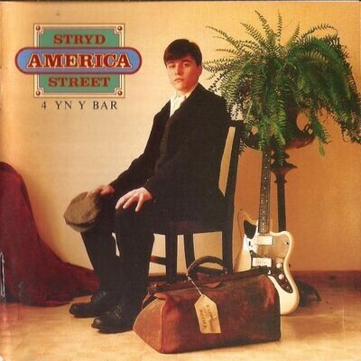 4 Yn Y Bar - Stryd America