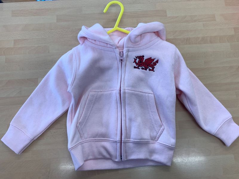 Hwdi Cymru Plant - Pinc, Maint 24-36 mis