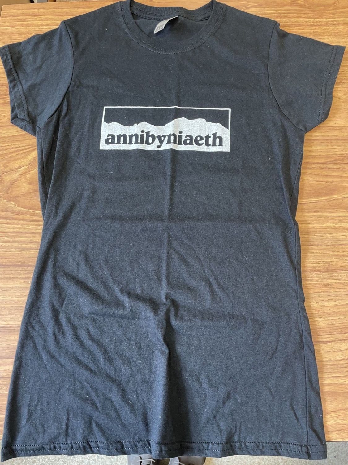 Crys T Annibyniaeth Du - Merched M - 10-12