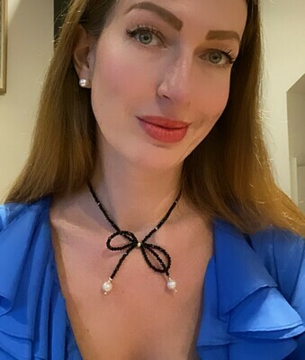 Rossetti bow necklace