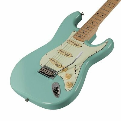 RIDER-RETRO-M FG
Double cutaway electric guitar with 3 single coils and vintage tuners (Wilkinson equipped, maple fretboard)