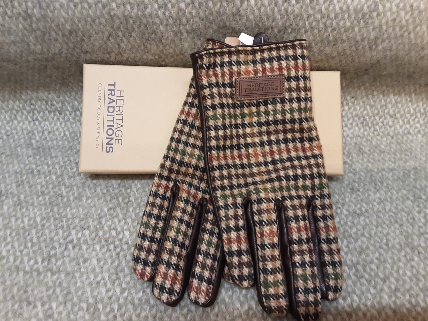 Mens herringbone gloves