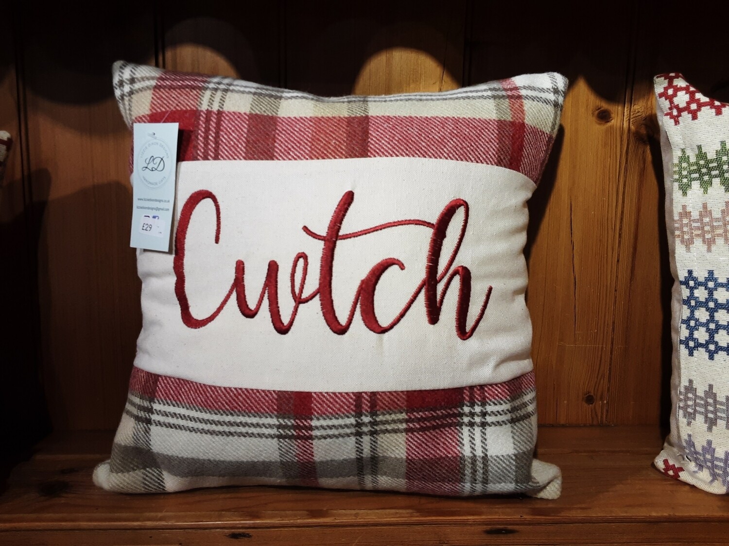 Country check Cwtch cushion