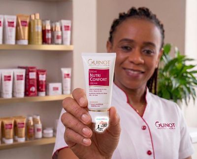 GUINOT Crème NUTRI CONFORT ( 50ml ) GUINOT Crème NUTRI CONFORT ( 50ml )