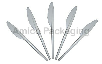 White Plastic Disposable knives