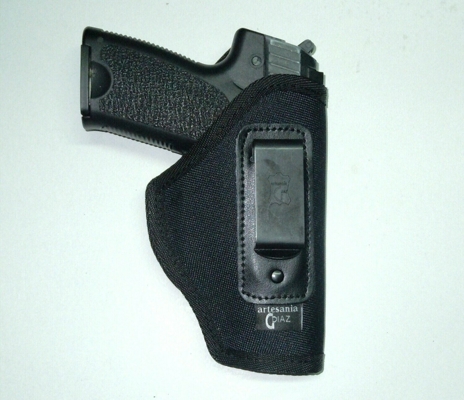 Funda interior nilón/EVA sin cierre a el martillo.