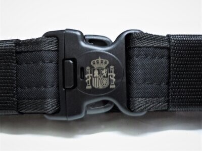 Cinto doble con velcro con escudo Constitucional. Cinto doble con velcro con escudo Constitucional.