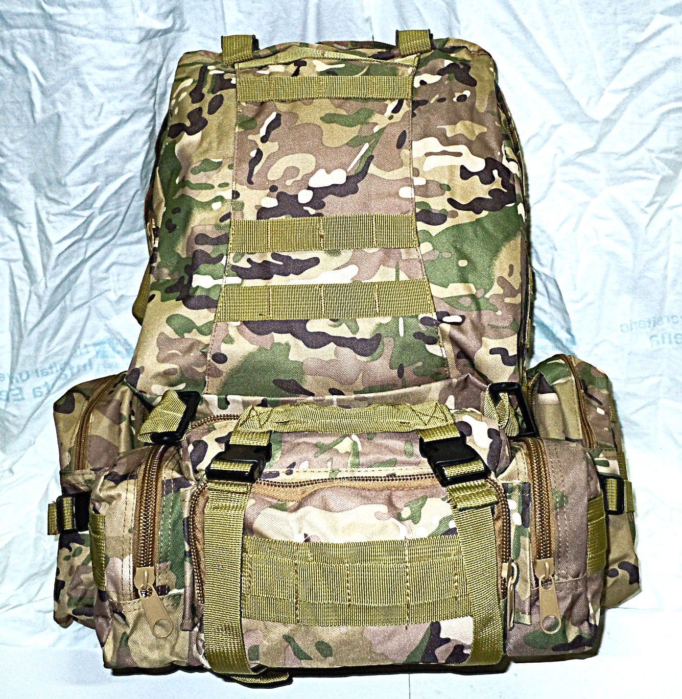 Mochila 50L con bolsillos desmontables Mochila 50L con bolsillos desmontables