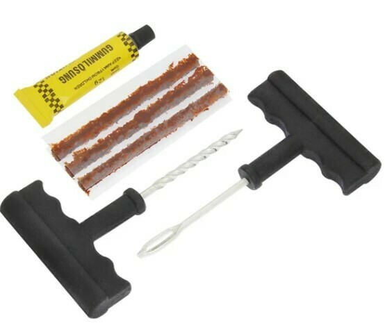 Kit de réparation de pneu en blister. Kit de réparation de pneu en blister.