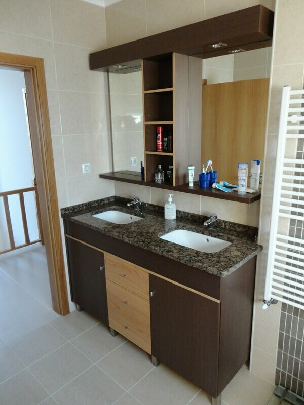 Móvel wc 3 gavetas 2 portas