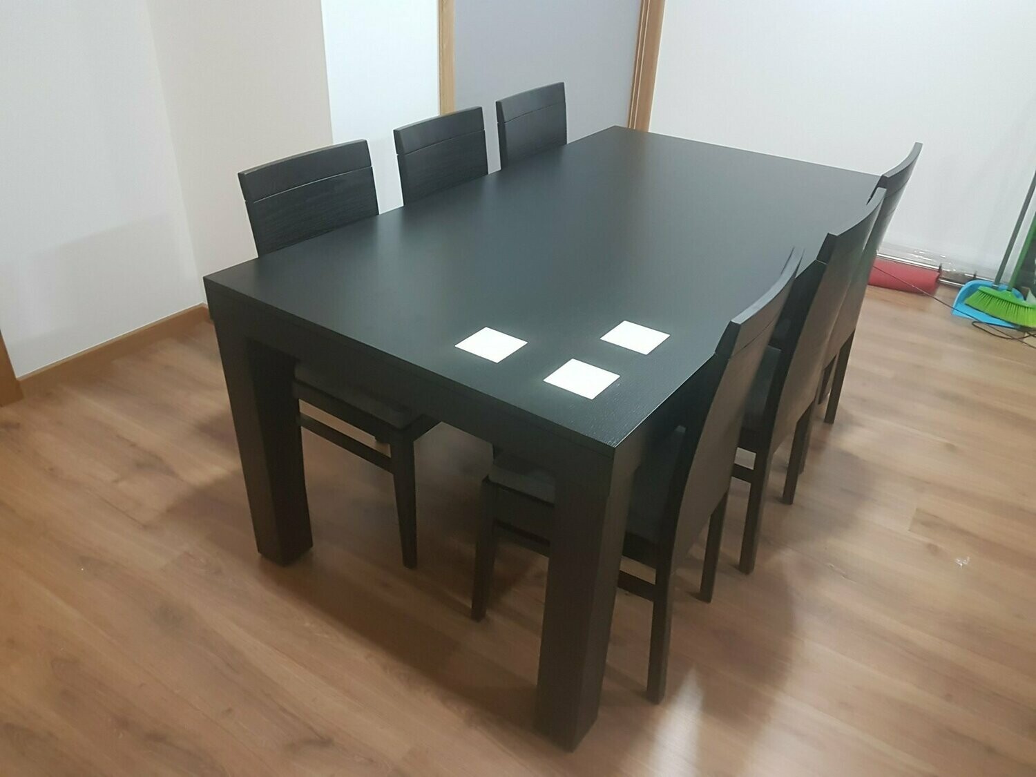 Mesa 3v e cadeiras