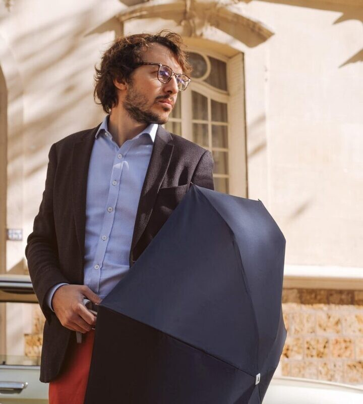 Mini parapluie bleu marine – micro et solide – COLETTE