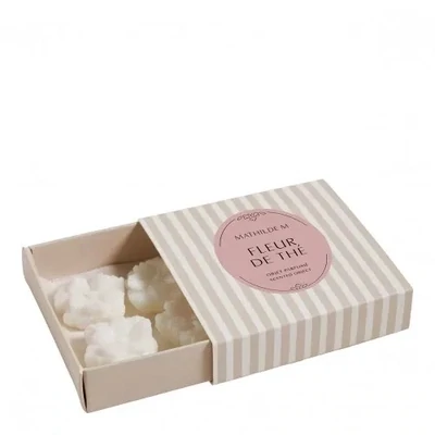Boîte de 4 décors fondants en cire parfumée Cœur Noeud - Fleur de Thé - Mathilde M Boîte de 4 décors fondants en cire parfumée Cœur Noeud - Fleur de Thé - Mathilde M