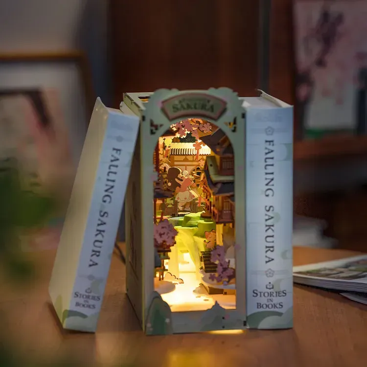 Kit maison miniature book nook  - Falling Sakura - Rolife
