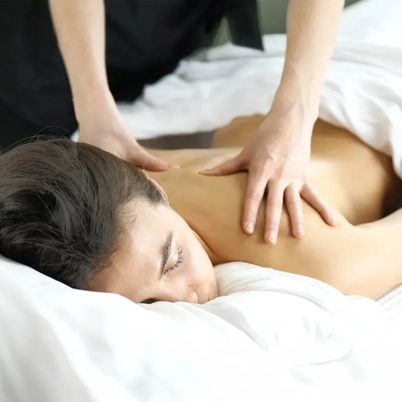 Soin Visage et Dos CBD Yonka 1h30