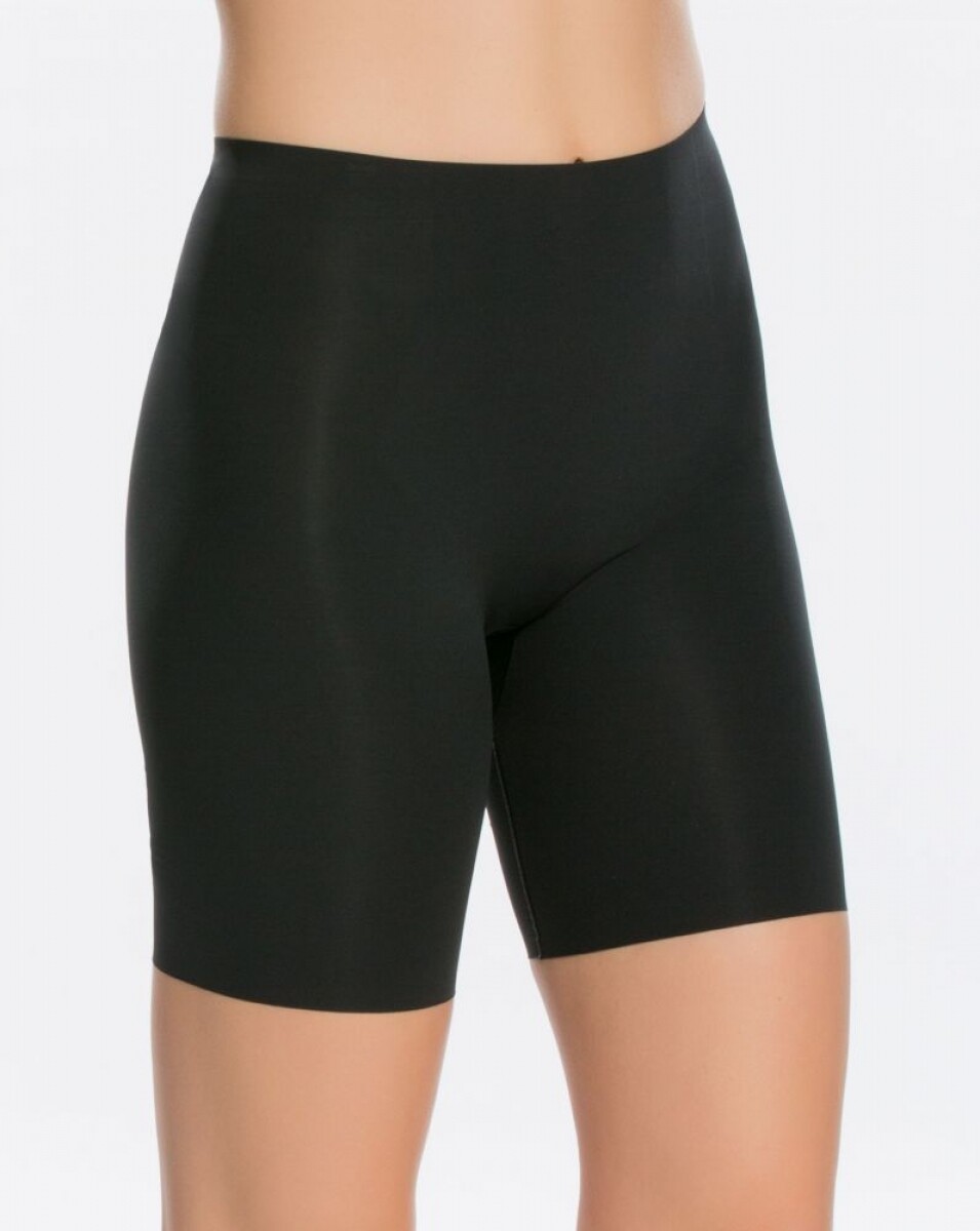 Spanx Mid Thigh short zwart