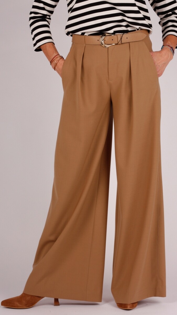 Closed broek camel