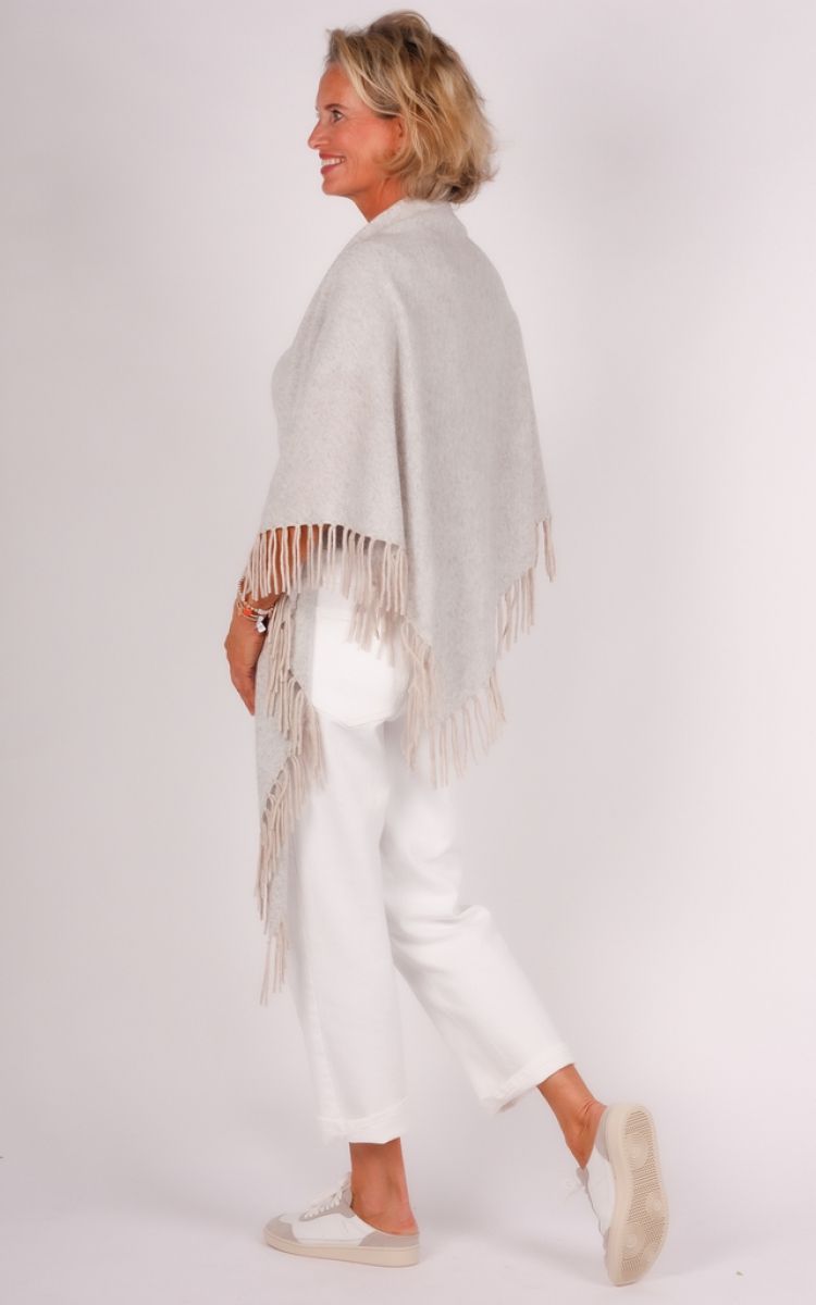 Herzen&#39;s shawl grijs