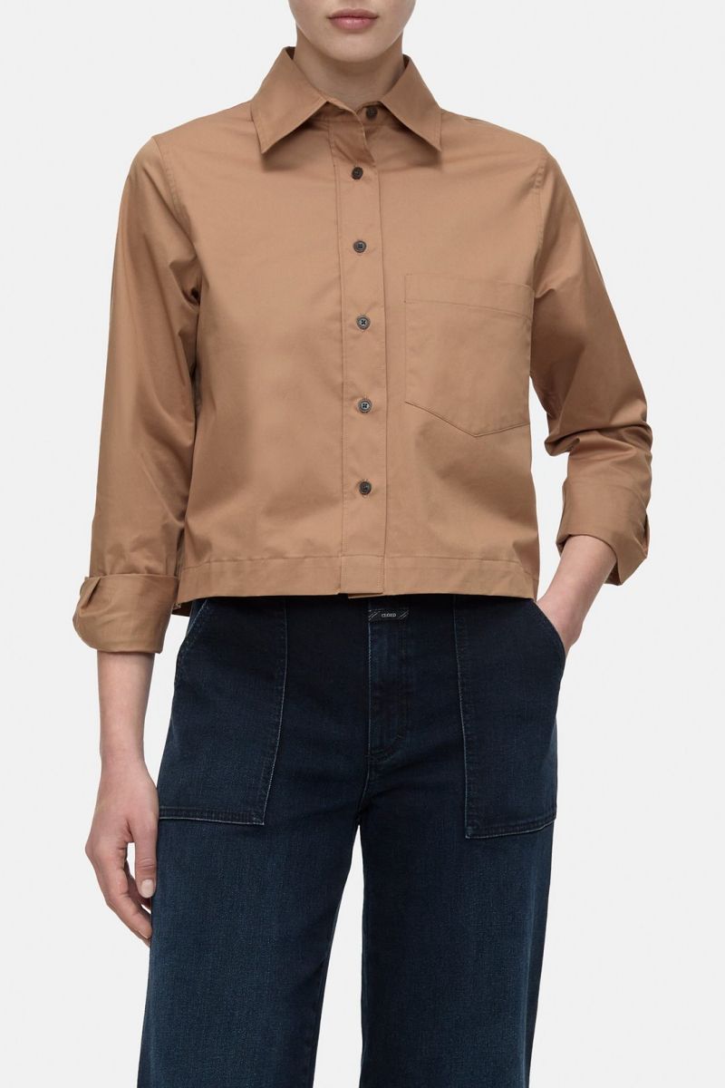 Closed cropped blouse camel