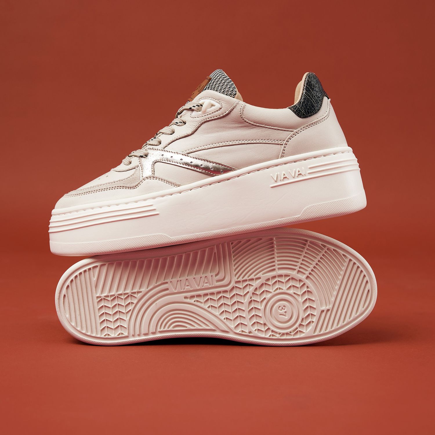 VIA VAI sneaker zand