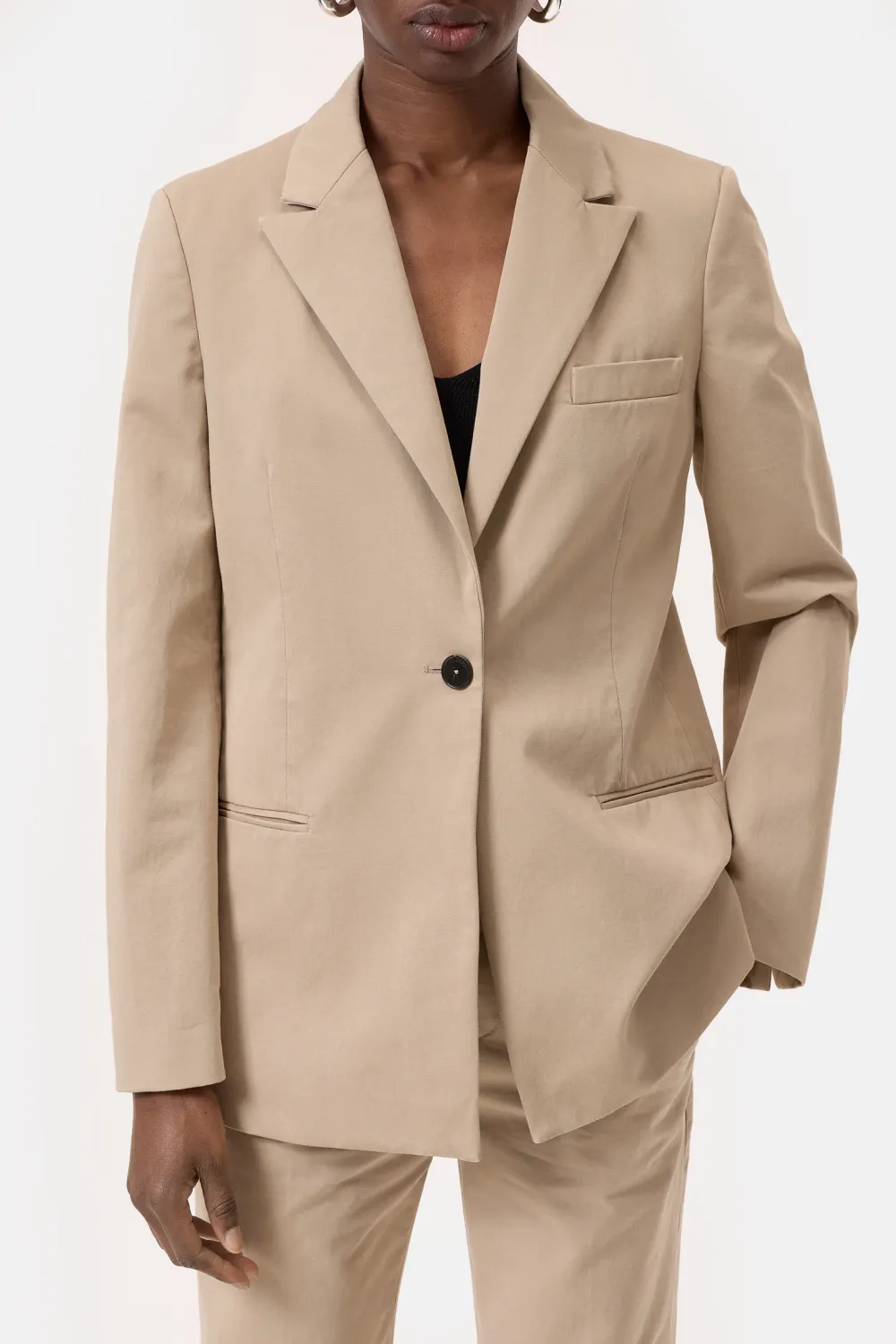 Closed blazer camel