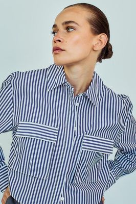 With Black cropped shirt Lemon