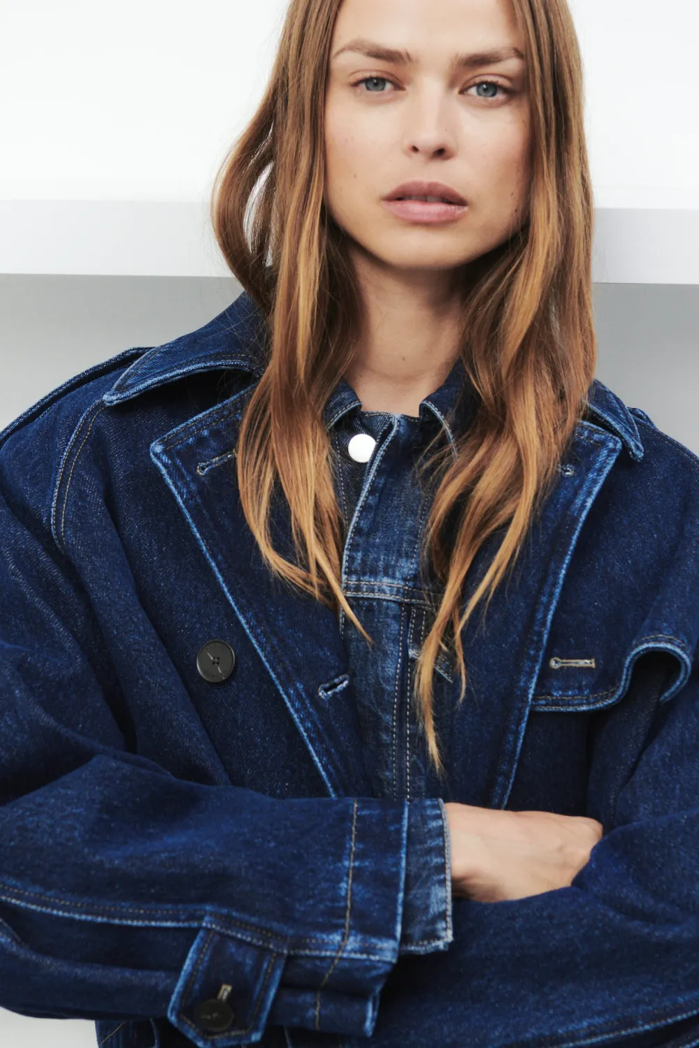Closed cropped trench C97133-18L-24 **L0