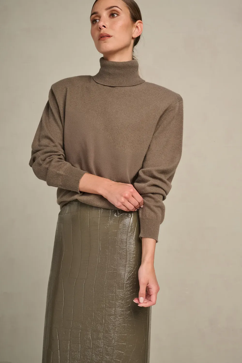 March23 trui Anna zand