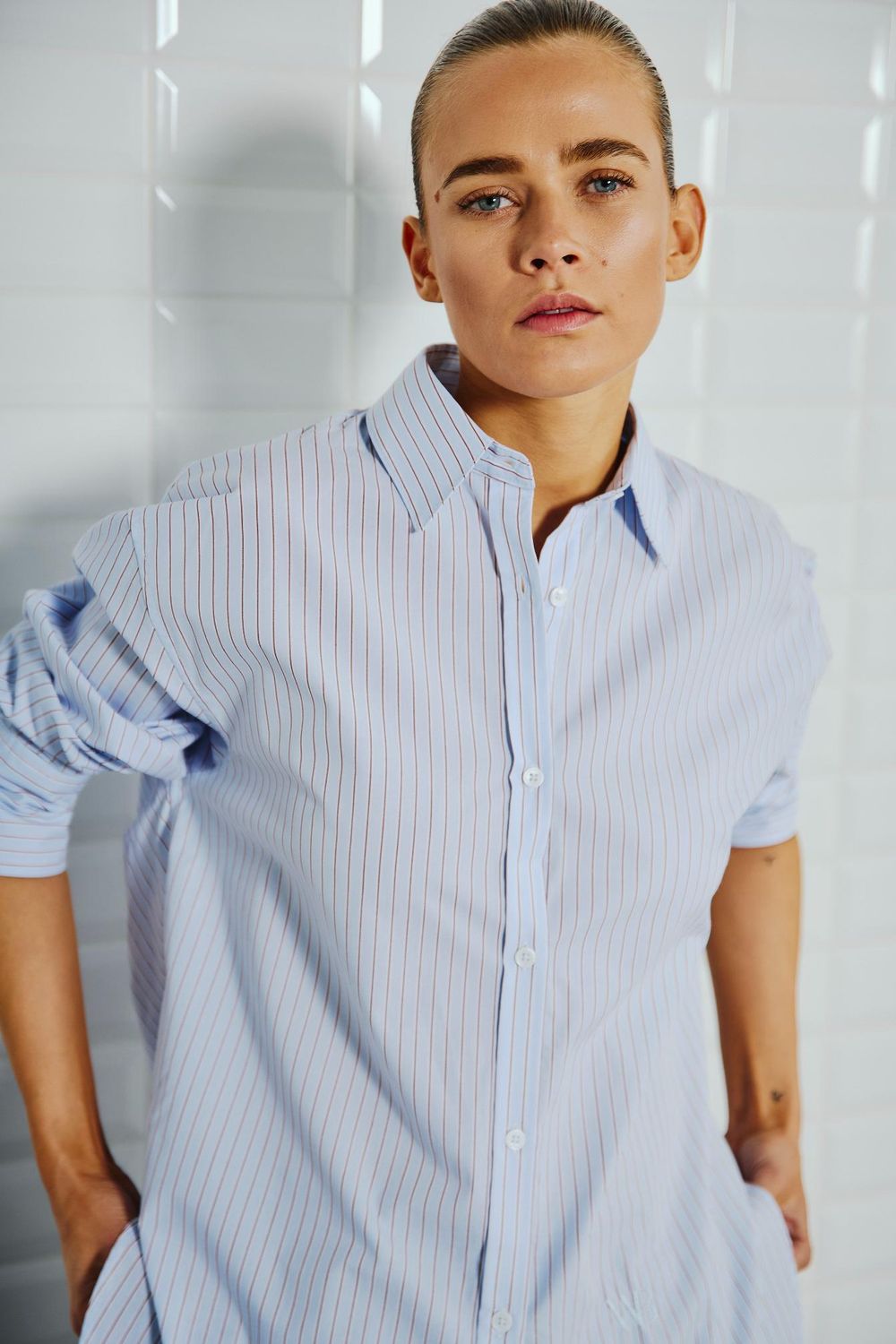 With Black blouse Noa