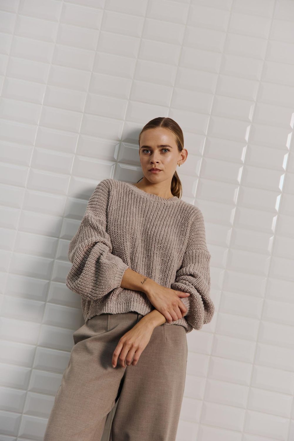 With Black pullover Selena