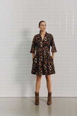 With Black dress Cleopatra