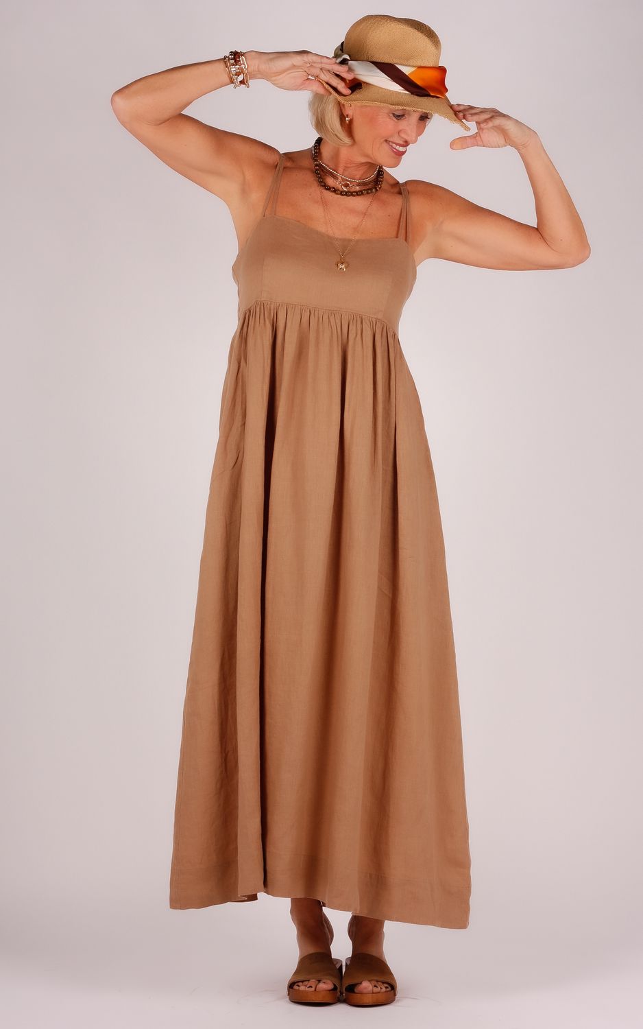 Zenggi linnen jurk X01-1007 640 bruin