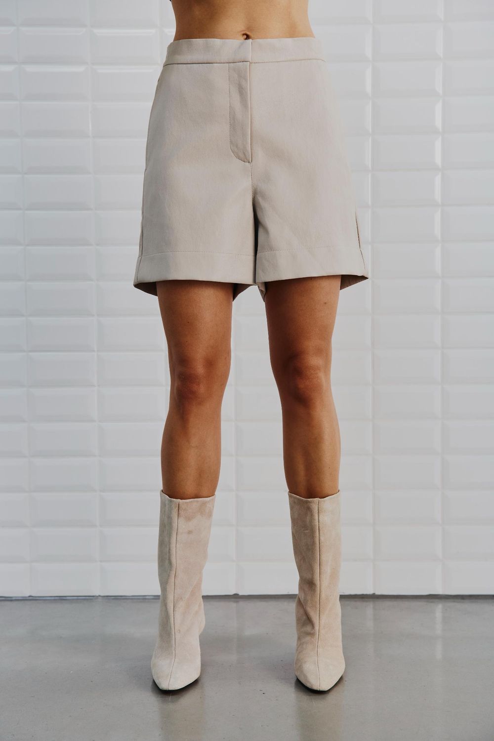 With Black Anni vegan shorts