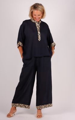 Greek archaic kori broek navy