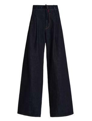 HIGH jeans whip up denim
