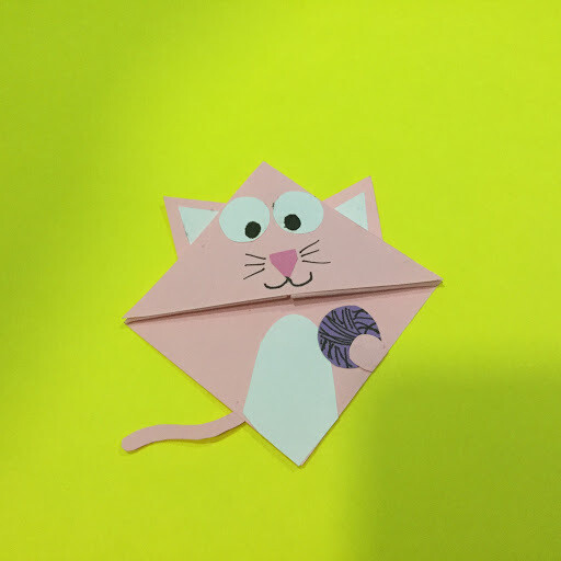 5 pcs bundle of corner bookmarks