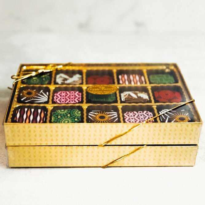 15 Piece Artisan Assortment