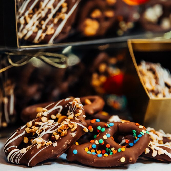 18 Piece Designer Pretzels