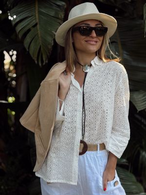 Camisa de broderie