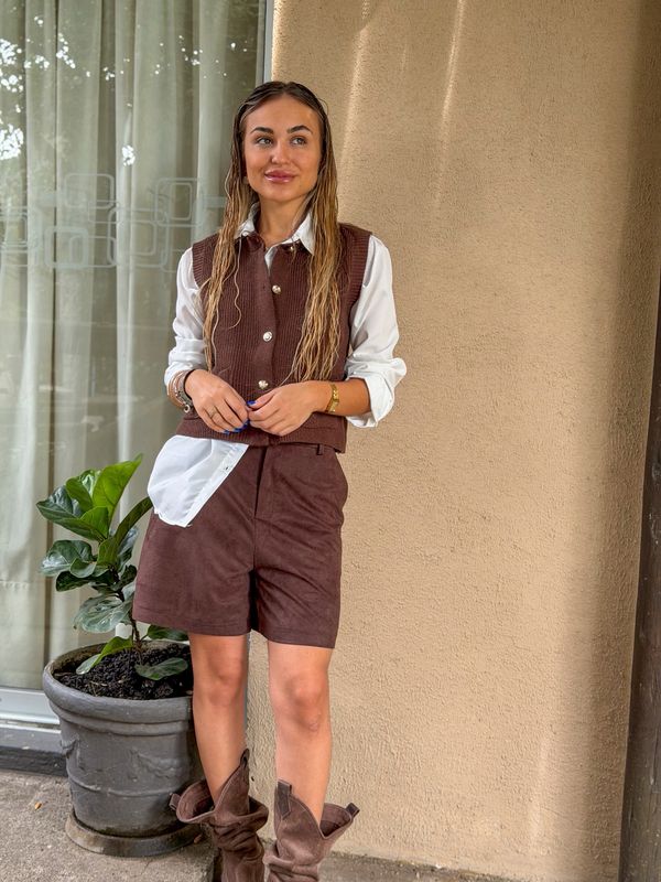 Camisa + chaleco de lanita