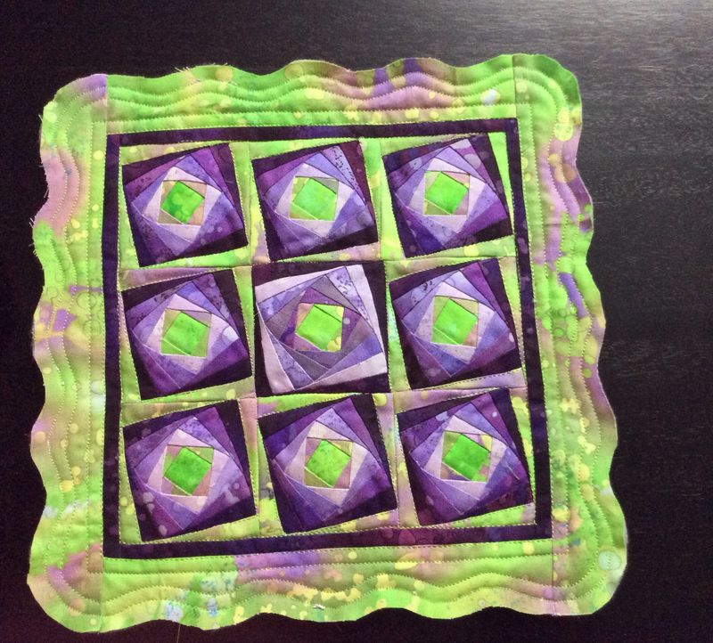Tutorial - Scalloped Border for MIniquilt