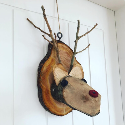 Log Reindeer Head