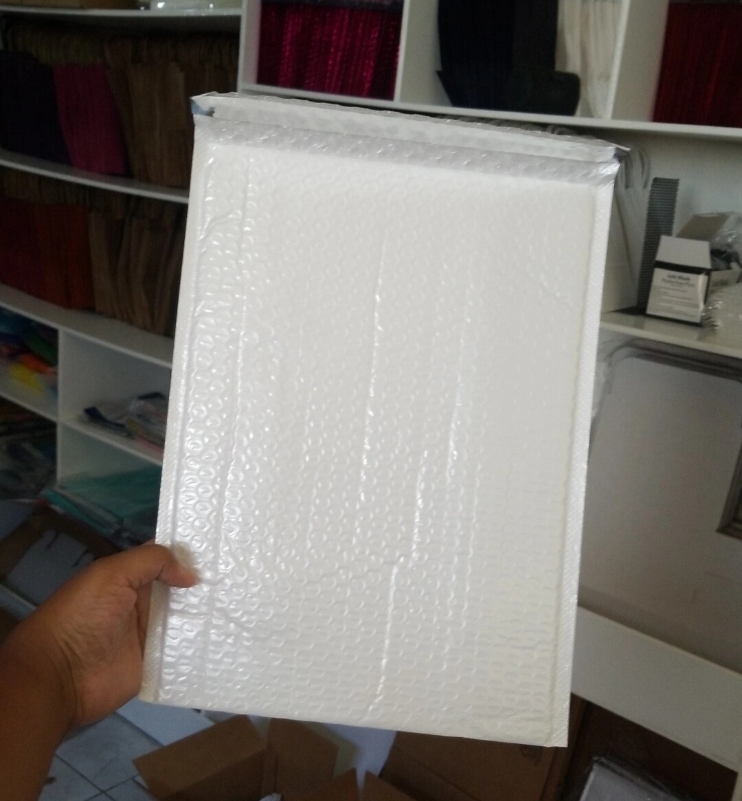 11×14.5" Bubble Mailers (White)