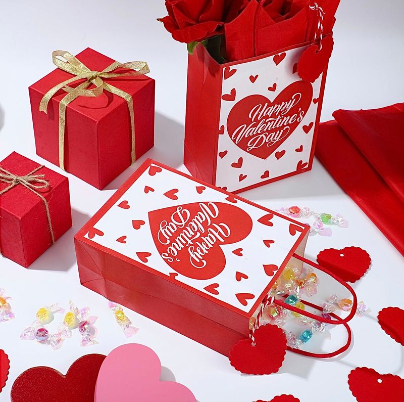 Valentine&#39;s Day Shopping Bags