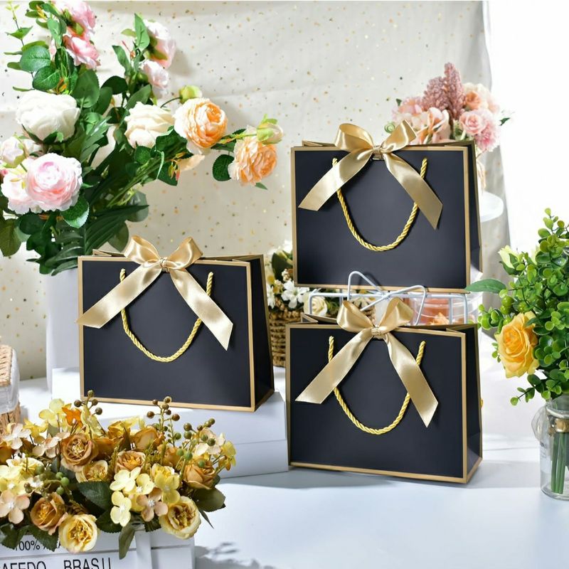 9×7 Gift Bags w/ Ribbons