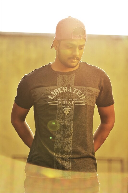 LIBERATED NOISE - MEN&#39;S JACKTEE
